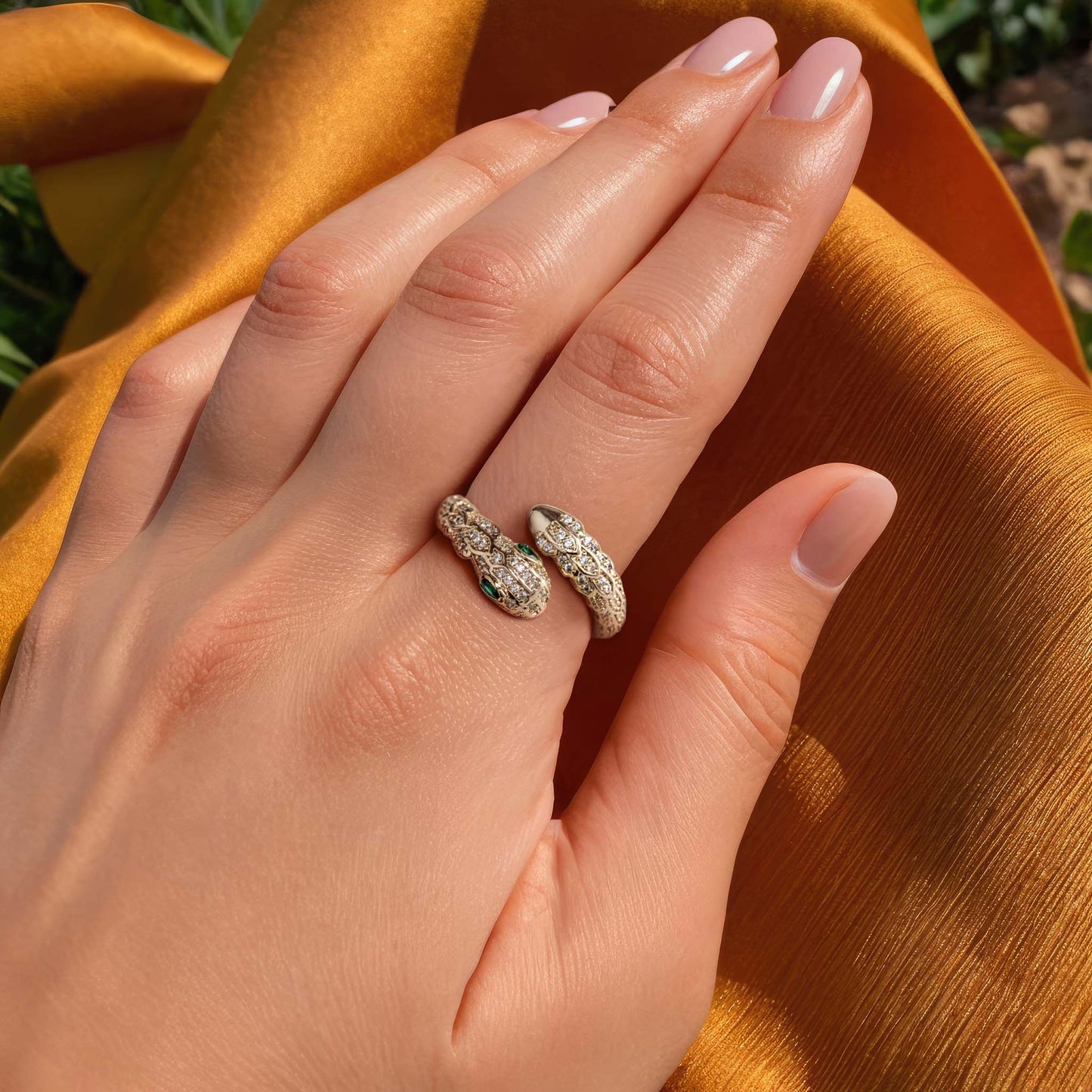 Serpyon™ – Anneau serpent ajustable, élégant et symbolique