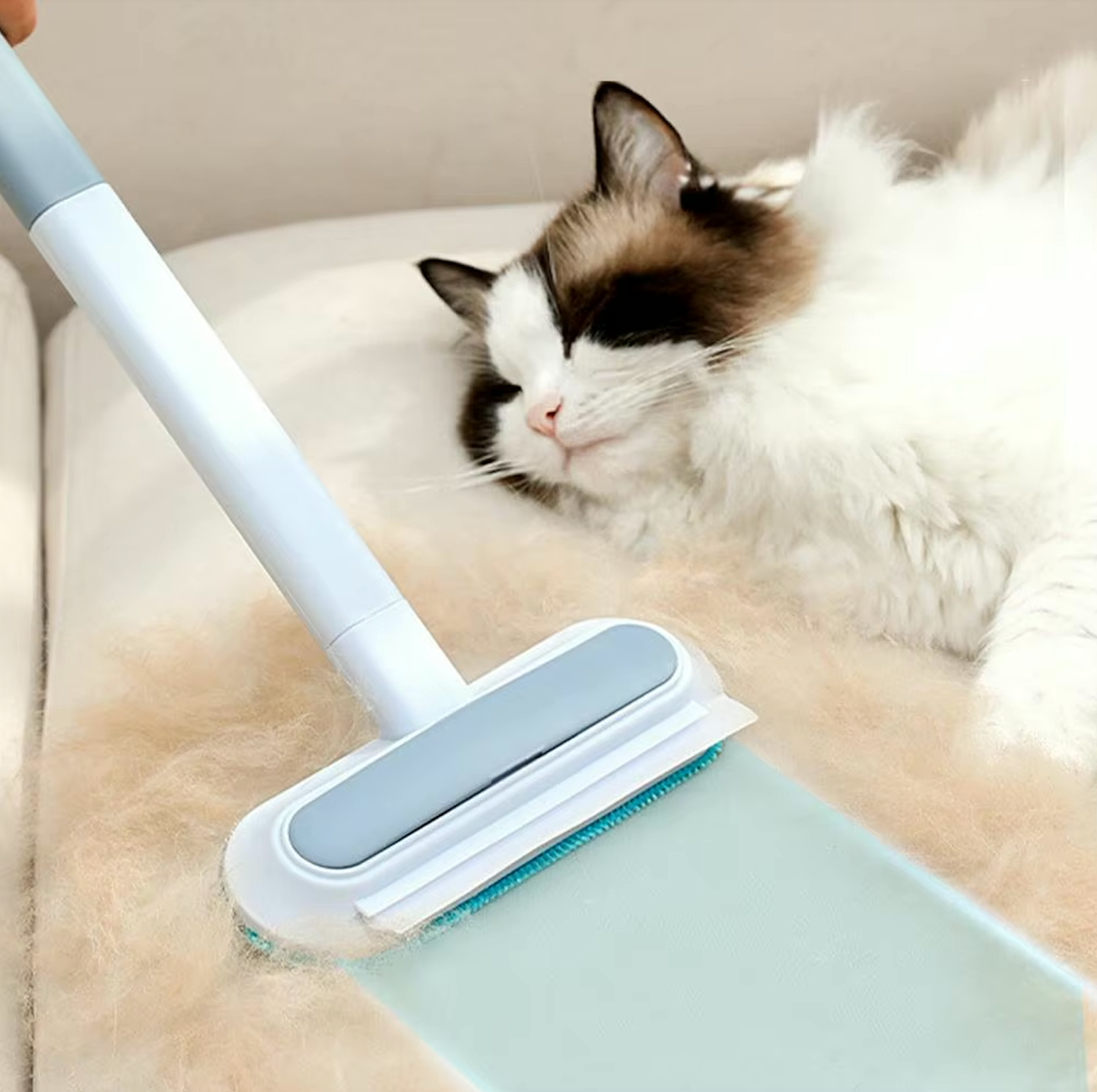 ZeroPoil™ – Brosse magique 4-en-1 anti-poils d’animaux pour la maison & la voiture